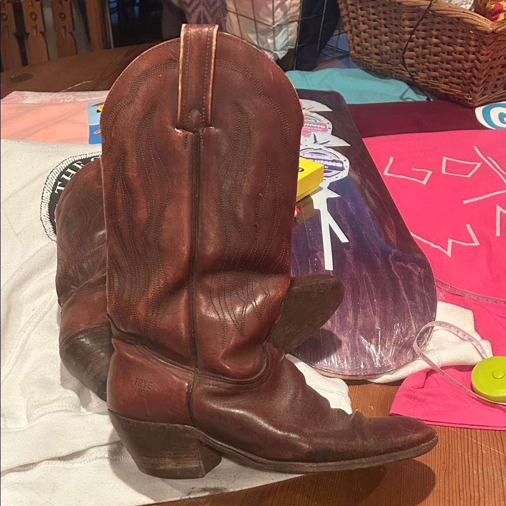 Vintage Sz 9.5 DD Frye Brown Leather Cowboy Boots GVC
